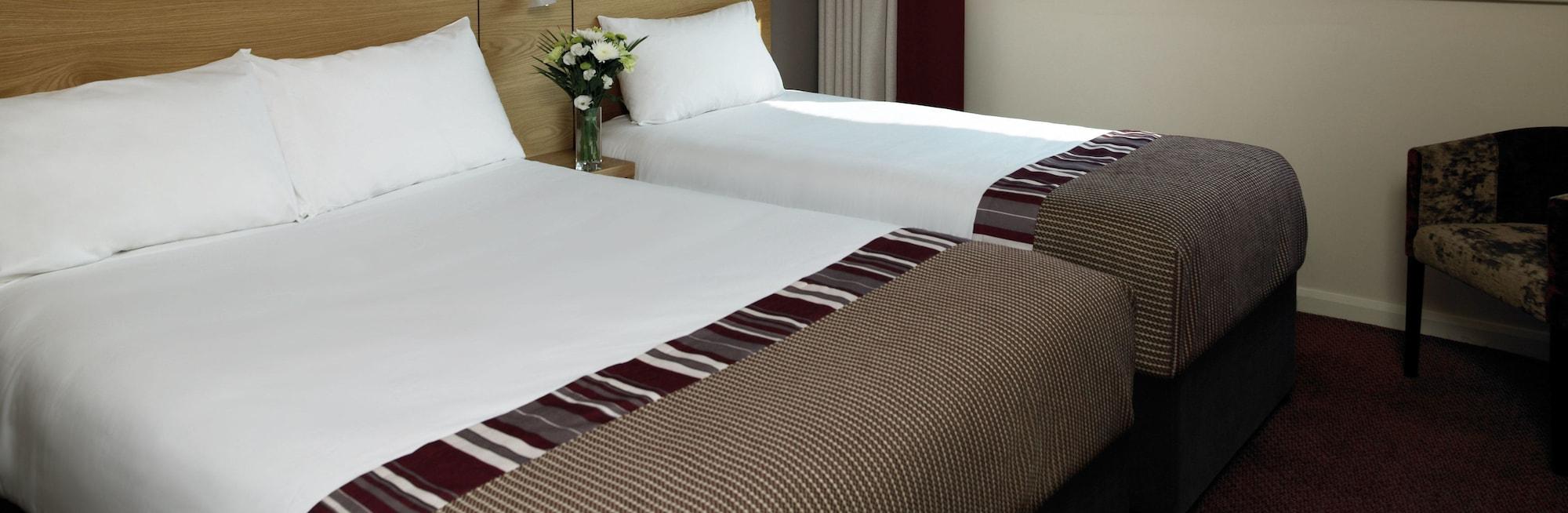 Leonardo Hotel Дарби Екстериор снимка