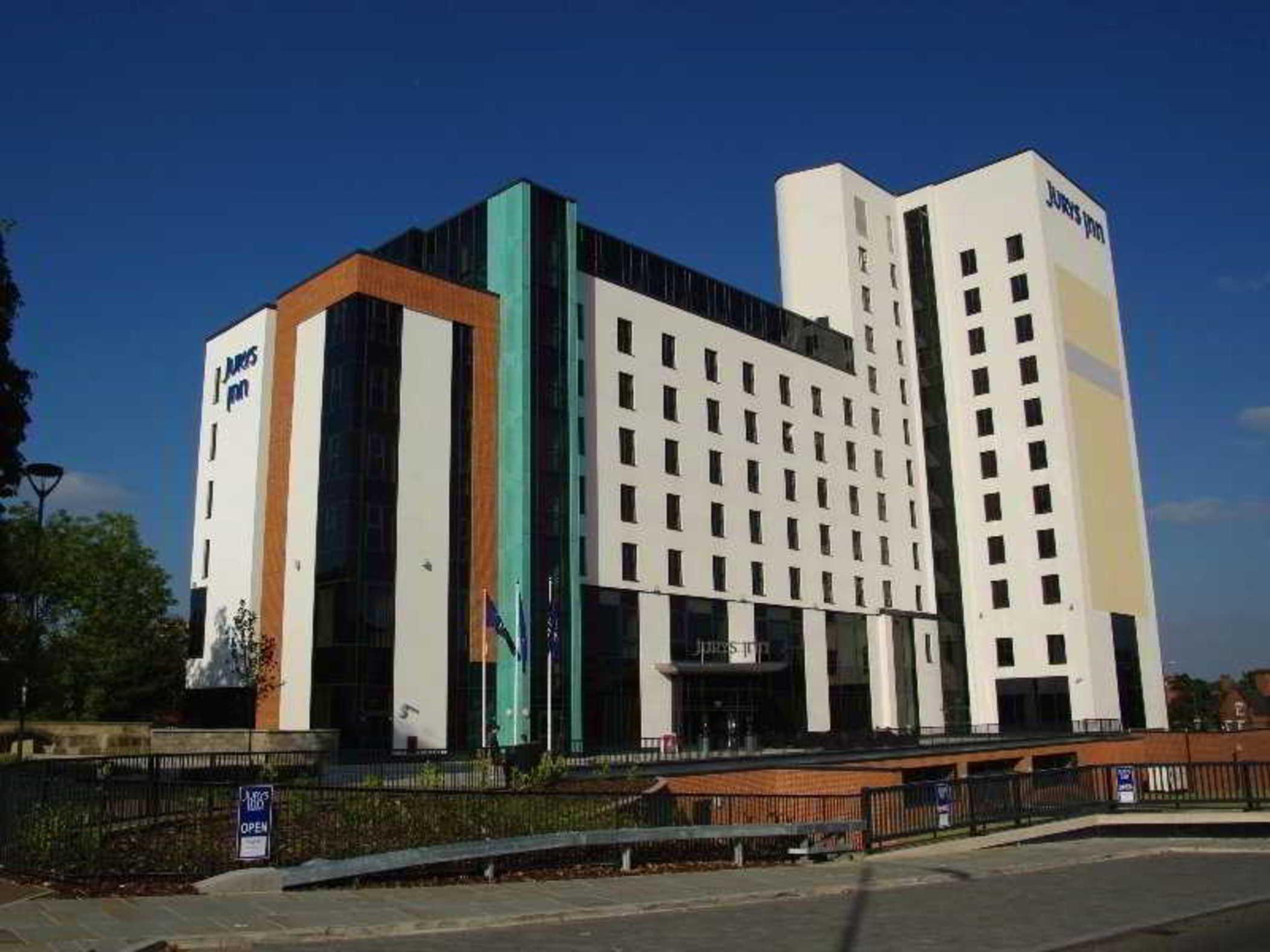 Leonardo Hotel Дарби Екстериор снимка