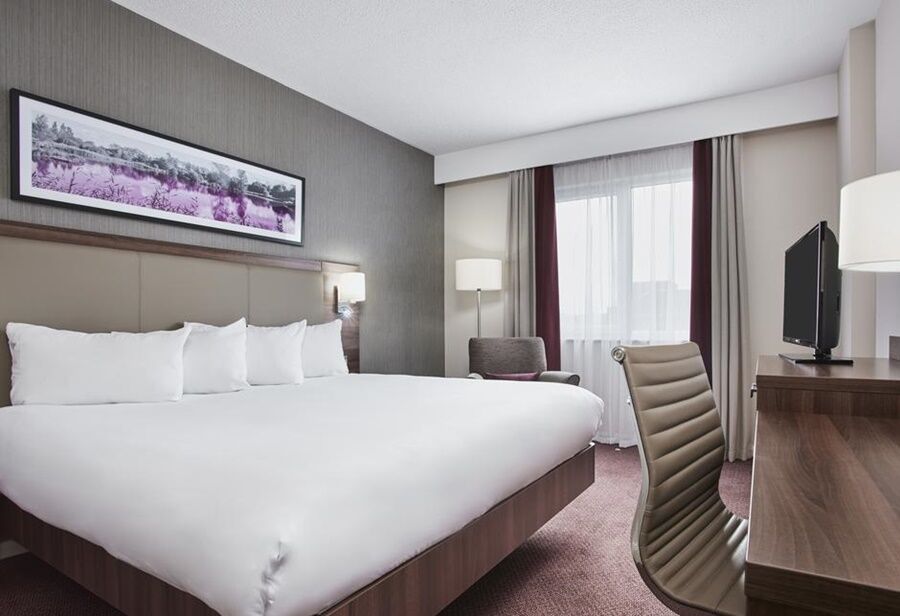 Leonardo Hotel Дарби Екстериор снимка